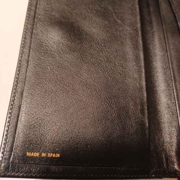 Givenchy  Checkbook Wallet - Picture 7 of 7